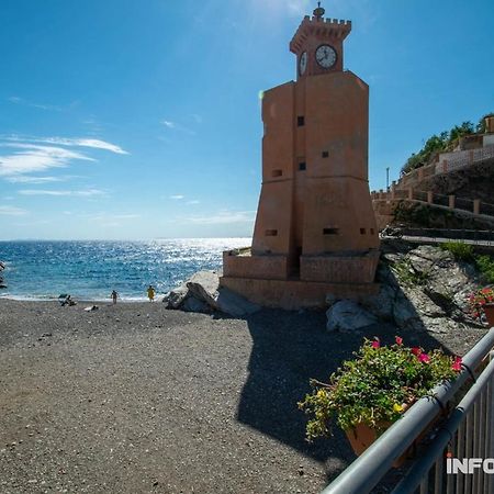 Appartamento E Mansarda Al Mare 리오마리나 외부 사진